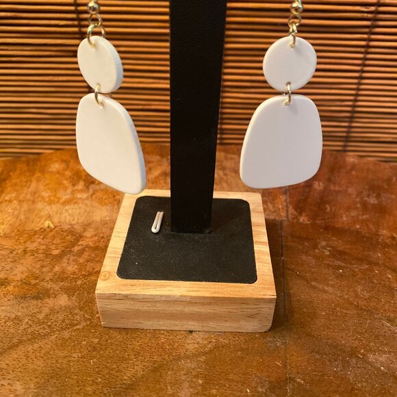 NWT Fall Pumpkin Floral dangle pierced earrings - Picture 2 of 2